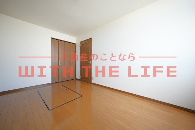 RENACE MITOU（ルネスミトウ）【キャッシュバック対象物件】の洋室|落ち着いた色調の洋室です