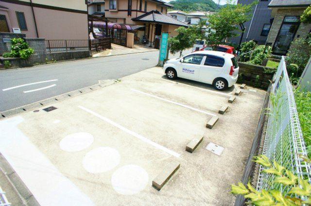 パレット【キャッシュバック対象物件】の駐車場