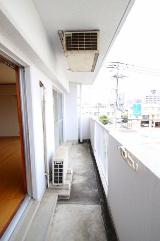 ハイランド松ヶ枝【キャッシュバック対象物件】のバルコニー