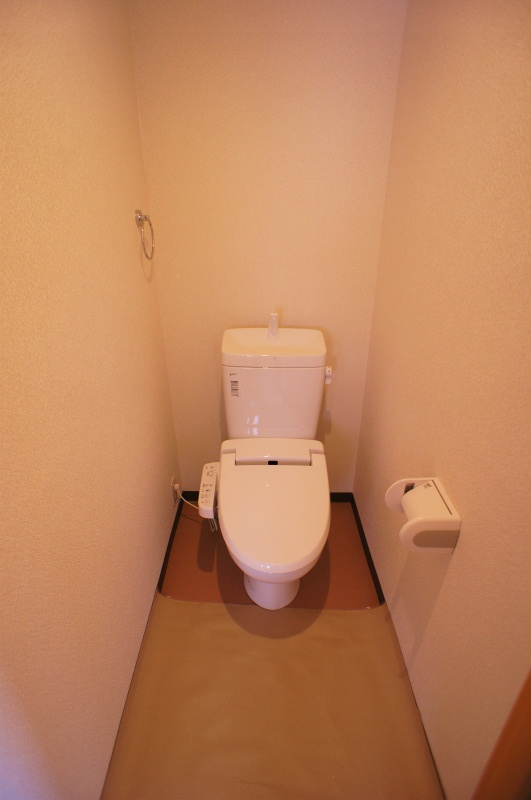センチュリー合川【10,000円キャッシュバック対象物件】のトイレ|トイレもきれいです