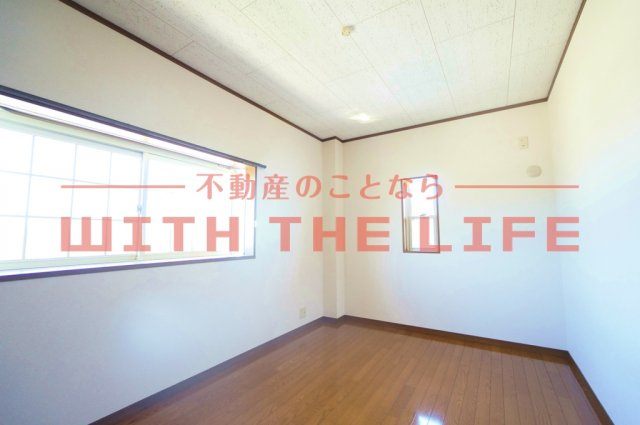 サンハイツ小森野A棟【10,000円キャッシュバック対象物件】の洋室|明るい洋室です