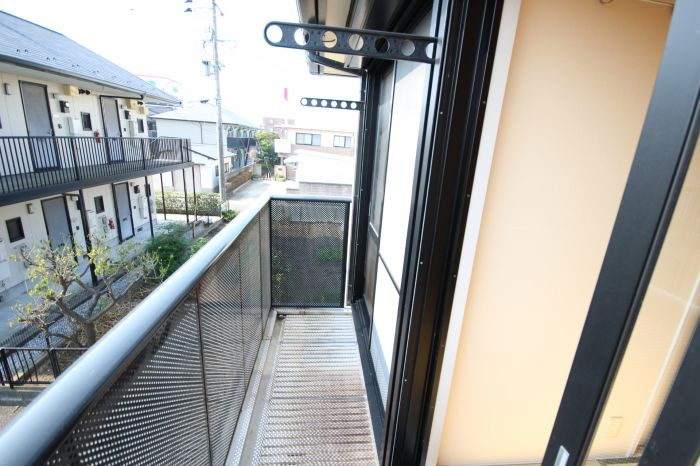 サンエクセル小森野D【10,000円キャッシュバック対象物件】のバルコニー|開放的で明るい空間を演出してくれるバルコニーです