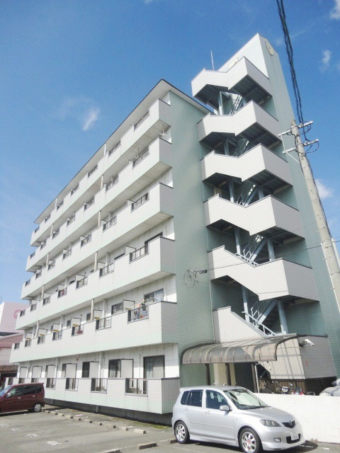 ウッドハウスⅡ【キャッシュバック対象物件】の外観|外観もきれいです