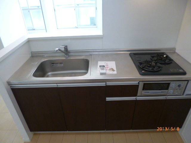 グリーンハイム【キャッシュバック対象物件】のキッチン|コンパクトなキッチンで掃除もラクラク