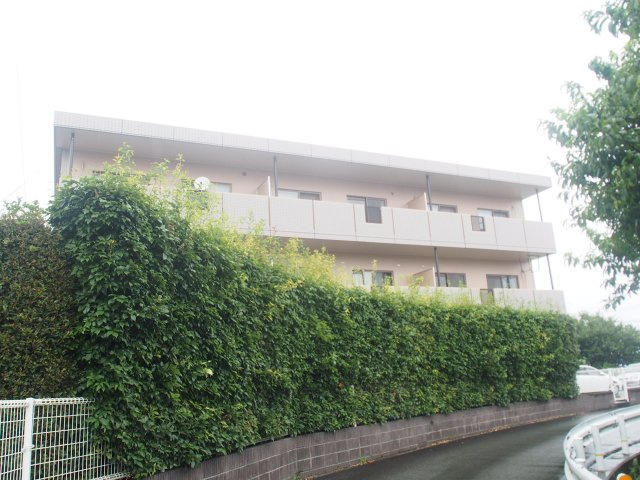 ルミエール貝白【キャッシュバック対象物件】のエントランス|エントランスです