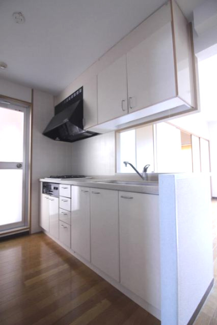 ルミエール貝白【キャッシュバック対象物件】のキッチン|お料理しやすいキッチンです