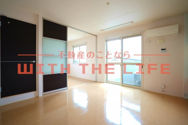 セジュール・パルティノス【10，000円キャッシュバック対象物件】の居間・リビング|ゆったりとしたリビングです