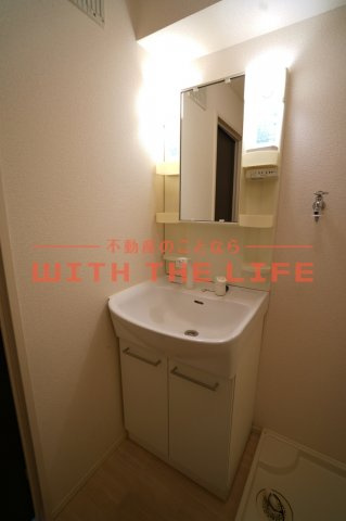 セジュール・パルティノス【10，000円キャッシュバック対象物件】の独立洗面台|独立洗面台あり、毎朝おしゃれに忙しい女性の方におすすめです