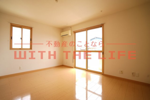 Ｋブロッサム（ケイブロッサム）【10，000円キャッシュバック対象物件】の居間・リビング|ゆったり過ごせるリビングです