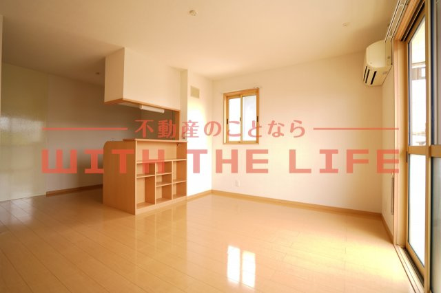 Ｋブロッサム（ケイブロッサム）【10，000円キャッシュバック対象物件】の居間・リビング|おしゃれな居間です