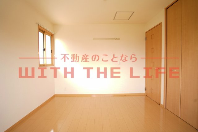 Ｋブロッサム（ケイブロッサム）【10，000円キャッシュバック対象物件】の洋室|明るい洋室です