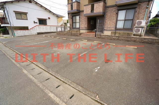 Ｋブロッサム（ケイブロッサム）【10，000円キャッシュバック対象物件】の駐車場|駐車スペースもあります