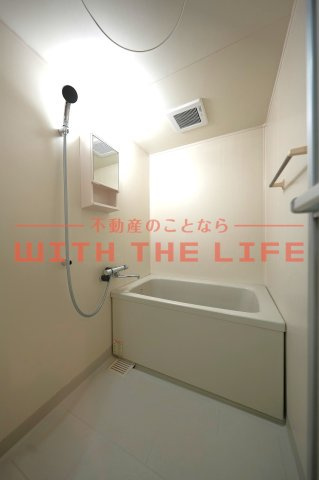 エテルナ・エーカーズ【10,000円キャッシュバック対象物件】の浴室|ゆったり過ごせるお風呂です