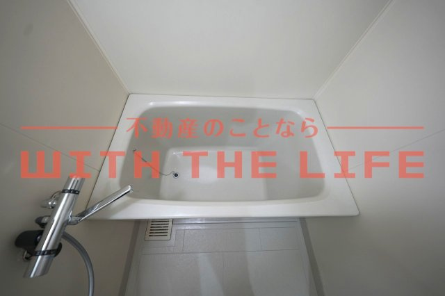 エテルナ・エーカーズ【10,000円キャッシュバック対象物件】の浴室|ゆったり過ごせるお風呂です