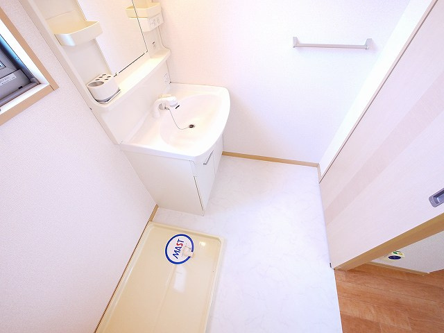 ラフィナートＢ・Ｃの設備|室内洗濯機置き場