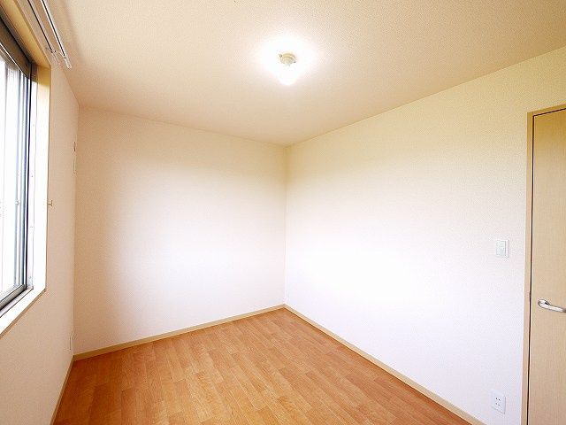 ラフィナートＢ・Ｃの洋室|広々とした洋室です