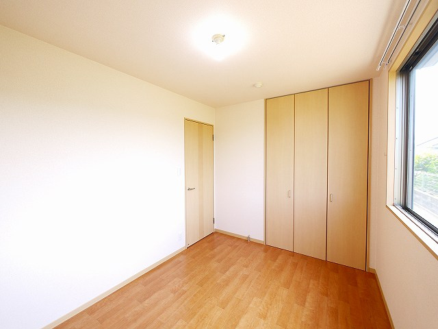 ラフィナートＢ・Ｃの寝室|使い勝手のいい寝室です