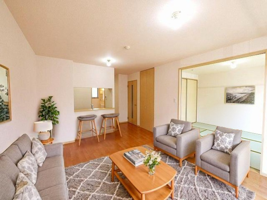 ラフィナートＢ・Ｃの居間・リビング|CGで家具等を配置したもので家具等は含まれません