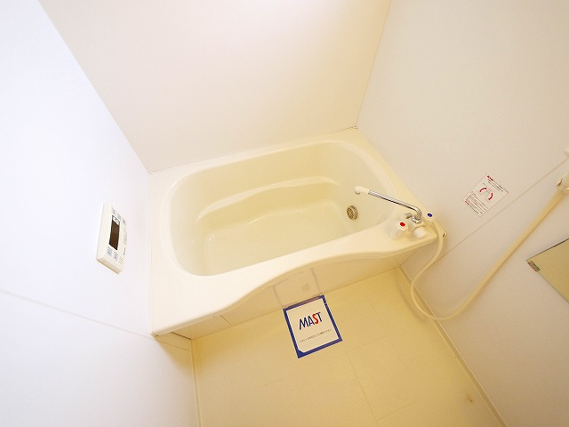 ラフィナートＢ・Ｃの浴室|落ち着いた空間のお風呂です