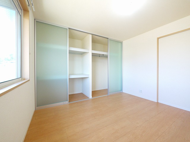 ルミナスＡ・Ｂの洋室|スタンダードな洋室です