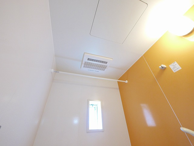 ルミナスＡ・Ｂの浴室|落ち着いた空間のお風呂です