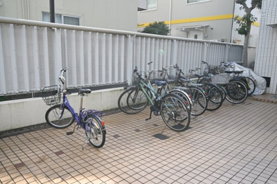 【その他共用部分】 | グローリア初穂池上 | 駐輪場