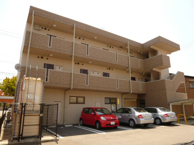 アルテー・メーディオの外観