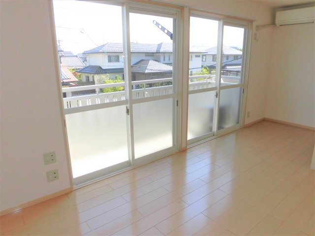 ハピネス花水木Bの居間・リビング