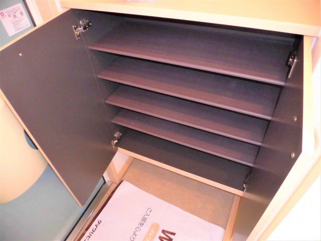 ハピネス花水木Bの玄関