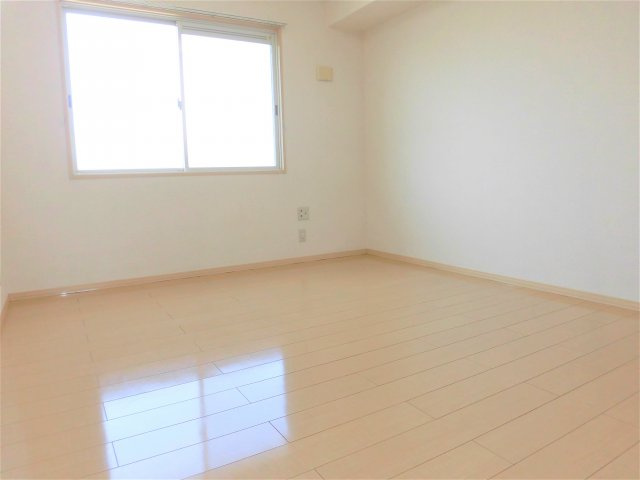 ハピネス花水木Bの洋室