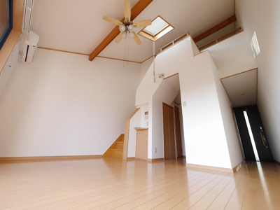 【居間・リビング】 | ヒルズハイム