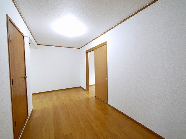 シェルマンの居間・リビング|ゆったり過ごせるリビングです