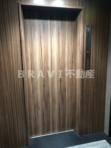 TAG北浜ビル　BRAVI不動産のその他共用部分|【TAG北浜ビル】エレベータ