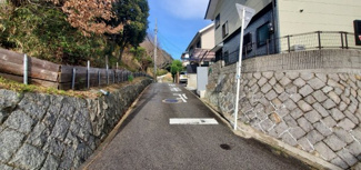 【前面道路含む現地写真】