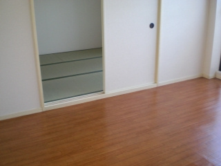 【洋室】 | ラフィーネMAYU