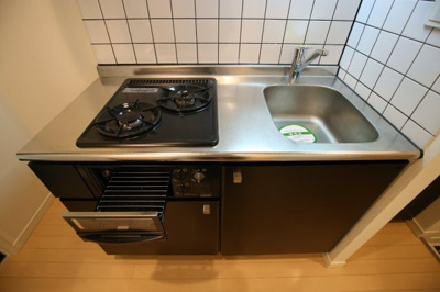 【キッチン】 | シンシア都庁前 | システムキッチン(2口ガスコンロ・グリル付)