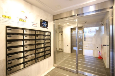 【エントランス】 | シンシア都庁前