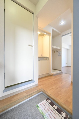 【玄関】 | パークハイム駒形