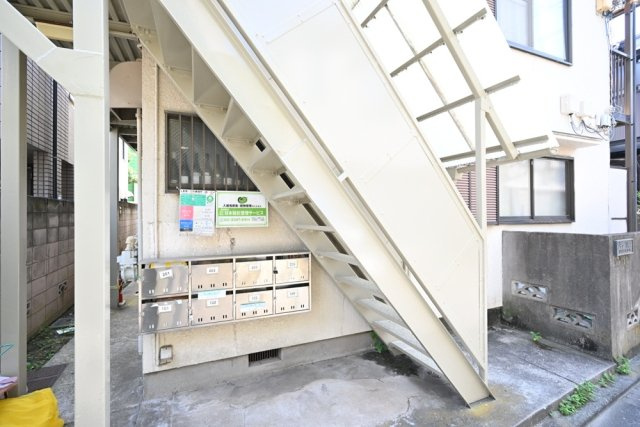 【エントランス】 | プチテール駒場