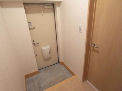 【玄関】 | サンクトいずみ