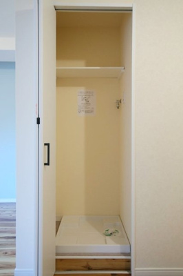 【設備】 | シンフォニーⅠ | 室内洗濯機置場