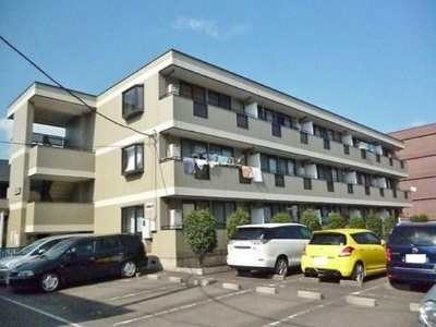 【駐車場】 | カサグランデMOTOKI | いつでも目の届く敷地内に駐車場があります♪荷物がかさばりがちなお買物にも、敷地内駐車場があると便利ですよね☆