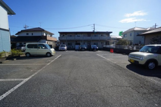 【駐車場】