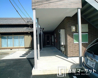【エントランス】