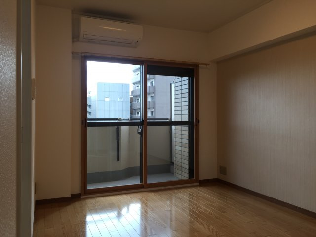 【洋室】 | フローラル東葛西Ⅱ | ＬＤＫ横洋室写真①
参考画像