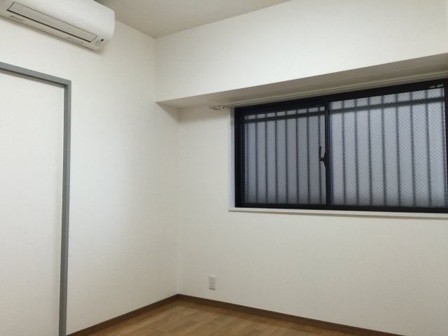  | フローラル東葛西Ⅱ | 玄関横洋室写真②
参考画像
