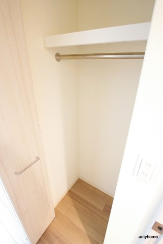プレサンス天神橋スカイル　仲介手数料無料の収納