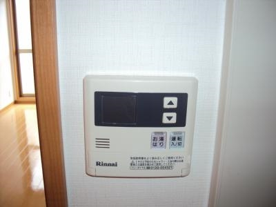 ビレイユ真英四条柳馬場PARTⅡの浴室|給湯器リモコン