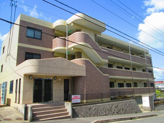 若山ガーデンヒル　Ａ棟の外観