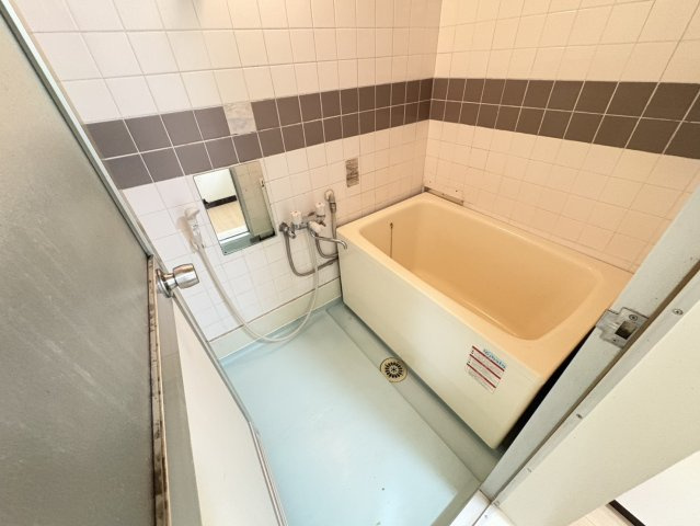 ポルカーレⅡの浴室